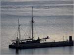 Die BV 2 VEGESACK, eine früherer Heringslogger, hat über Nacht am Ponton der Seebäderkaje in Bremerhaven festgemacht. Die Gaffelketsch hat eine Länge von 35,40 m und eine Breite von 5,40 m. Die Segelfläche beträgt 360 m². Heimathafen ist Bremen-Vegesack. 16.07.2020