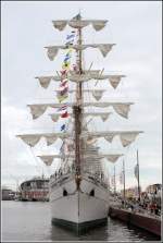 Die CUAUTHMOC ist ein Segelschulschiff der mexikanischen Marine. Hier liegt sie whrend der Ltten Sail im Neuen Hafen von Bremerhaven. 28.08.2008