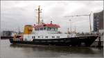 Das auf der Fassmer-Werft gebaute Peilschiff GRIMMERSHRN des WSA Cuxhaven wurde am 18.12.2009 getauft und ersetzt das Vorgngerschiff GREIF. Die GRIMMERSHRN ist 38,10 m lang, 8,40 m breit und hat eine Maschinenleistung von 969 kw. Sie fhrt mit unterschiedlichen Echoloten die Seevermessung in der Auen- und Unterelbe durch. Hier liegt sie am Kai des WSA Cuxhaven. 21.08.2010