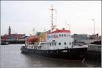Die 1946 gebaute GREIF ist das Peilschiff des WSA Cuxhaven. Sie ist 38,27 m lang, 8,03 m breit und bis zu 12 kn schnell. Sie wird zur Seevermessung in der Nordsee, Elbe und Oste eingesetzt. Hier ist sie am 03.02.2008 am Kai des WSA zu sehen.