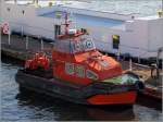 Das Lotsenversetzboot HANSE 2 liegt am 10.10.2015 bei der Alten Liebe in Cuxhaven. Die HANSE 2 ist 7,50 m lang, 2,60 m breit und kann bis zu 6 Lotsen befördern.