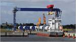Die 2013 gebaute TRITO NAVIGATOR (IMO 9631357) liegt am 04.07.2017 in Cuxhaven. Sie ist 117 m lang und 16 m breit, hat eine GT/BRZ von 5.667 und eine DWT von 8.137 t. Heimathafen ist Heerenveen (Niederlande). Früherer Name: ONEGO NAVIGATOR.