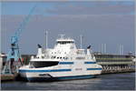Die 2010 gebaute SAAREMAA (IMO 9474072) liegt in Cuxhaven am Steubenhöft auf und wartet auf ihre weitere Verwendung. Sie ist 97,84 m lang und 17,66 m breit, hat eine GT/BRZ von 5.233 und kann 150 Fahrzeuge und 690 Passagiere befördern. Heimathafen ist Roomassaare (Estland). 04.07.2017