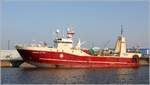 Die 1987 gebaute LVL 2156 DORADO (IMO 8802571) liegt am 14.01.2018 im Fischereihafen von Cuxhaven. Sie ist 60,33 m lang, 13,03 m breit und hat eine GT on 1.805. Sie fährt unter der Flagge Lettlands mit Heimathafen Liepaja. Zuvor war sie als GDY-36 POLONUS unter polnischer Flagge im Einsatz. Weitere frühere Namen: AKRABERG, BEINIR, SKALAFJALL.
