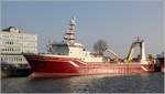 Die 1992 gebaute GDY-58 POLONUS (IMO 9048902) liegt am 14.01.2018 im Fischereihafen von Cuxhaven. Sie ist nach ihrer 2013/14 erfolgten Verlängerung 80,35 m lang, 12,63 m breit und hat eine GT on 2.348. Sie fährt unter der Flagge Polens mit Heimathafen Gdynia. Zuvor war sie als NC 101 BALDVIN unter deutscher Flagge im Einsatz. Weiterer früher Name: EA 10 BALDVIN ÞORSTEINSSON.
