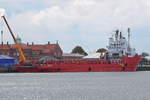 EAGLE FJORD , Offshore Supply Ship , IMO 8211863 , Baujahr 1983 , 88m × 18m ,am 07.09.2018 im Hafen von Cuxhaven 