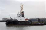 Die 1988 gebaute WULF 9 (IMO 8714243) liegt in ihrem Heimathafen Cuxhaven. Der Schlepper ist 33,1 m lang und 10 m breit. Frühere Namen: VELOX, SIRI. 07.12.2019