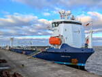 ADRIATIC , General Cargo Schiff, IMO 9944871 , Baujahr 2022 , 109 x 16 m , Cuxhaven , , Seebäderbrücke , 27.12.2025