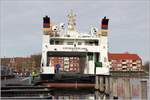 Die 1991 auf der Husumer Schiffswerft gebaute GRONINGERLAND (IMO 9002465) liegt am 10.03.2017 im Alten Binnenhafen von Emden. Sie ist 44,44 m lang und 12,20 m breit, sie bietet 27 FAhrzeugen und 621 Passagieren Platz. Heimathafen ist Borkum. Früherer Name: HILLIGENLEI.