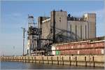 Getreideumschlaganlage und Silo der ELAG Emder Lagerhaus und Automotive GmbH am Emder Außenhafen. 22.09.2019