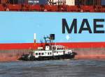 Lotse 1 an der Maersk Algol einlaufend Hamburg auf Höhe Finkenweder am 17.10.2009