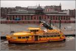 Die Hafenfhre WOLFGANG BORCHERT an der Anlegestelle Altona (Fischmarkt). Aufnahmedatum: 29.03.2006
