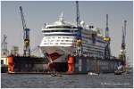 Das Kreuzfahrtschiff  AIDAluna  am 7.05.2011 (822. Hafengeburstag) im Schwimmdock Nr:10 von Blohm+Voss.L:251m / B:32,2m / Tg:7,2m / GT 69.200 / 18kn / Bj. 2008 - 2009 / 2500 Passagiere / Crew:646 / IMO 9334868 / Flagge:Italien 