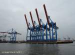 Hamburg am 1.4.2011, ein grauer Tag um 15:56   Container Terminal Burchardkai, Elbliegeplätze Athabaskakai    