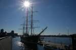 Museumsschiff Rickmer Rickmers am Morgen des 04.04.2007 im Hamburger Hafen an den Landungsbrcken. Das bereits 1896 gebaute Stahlschiff ist eines der Wahrzeichen Hamburgs.