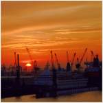 Sonnenuntergang im Hamburger Hafen am 09.11.2005