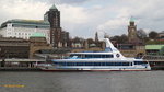 HAMBURG  (ENI 05803400) am  4.4.2016, Hamburg, Elbe an den Landungsbrücken /    Fluss-Fahrgastschiff / Lüa 55,50m, B 11,39m, Tg  1,6m / 2 x 314 KW, 427 PS, Antrieb: 2x  SRP 170 / 1995 bei