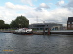 LOTSE 2  am 5.8.2016, Hamburg, Elbe, an der „Nautischen Zentrale HPA“ (Lotsenstation) Finkenwerder /    Lotsenversetzboot / BRZ 93 / Lüa 23 m, B 6,2m, Tg 1,9m / 13 kn / 1997 bei