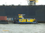 SCHUB EXPRESS 25 (ENI 05603880) am  16.8.2016, Hamburg, Elbe vor Blohm+Voss /    Kanal-Schubschiff  KSS 300 / Lüa 16,5 m, B 8,15 m, Tg 1,57 m /1985 bei VEB Yachtwerft Berlin-Köpenick /   