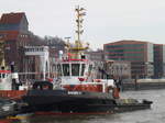 Die nagelneue BUGSIER 11 (4) (IMO 9800348) am 13.11.2016, Hamburg, Elbe Schlepperponton Neumühlen /
ASD (Azimuth Stern Drive), offshore-, salvage-, and firefighting-services Tug, für Tiefsee-, Küsten- und Hafen-Schleppdienste  /  BRZ 499 / Lüa 32 m, B 12,5 m, Tg 6 m / 2 Diesel, ABC Typ 12 DZC 1000-168-A, ges. 5.000 kW (6.800 PS), 2x Schottel SRP 4000 CP, 14 kn, Pfahlzug 85,5 t, max. 88 t  / gebaut bei Bogazici-Werft in Istanbul, Indienststellung  Oktober 2016  /
