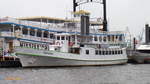 GERMANIA (ENI 05305090) am 16.7.2017, Hamburg, Elbe Innenkante Überseebrücke /
Ex-Name: NORDLAND / 
Binnenfahrgastschiff / Lüa 35 m, B 7 m, Tg 1,8 m / 1 MWM-Diesel, 294 kW (400 PS), 13 kn / gebaut 1960 bei Schichau, Bremerhaven / Passag.: Salon 70, ges. 200 / Reederei Kapitän Prüsse, Hamburg – als Romantikschiff vermarktet /

