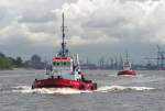 Schlepper i hamburger Hafen.(9.5.05)