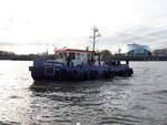 JOHANN REINKE (ENI 04812120) am 26.11.2018, Hamburg, Elbe vor der Überseebrücke /
Eisbrecher + Schlepper (Christian-Nehls-Klasse) / Lüa 18,12 m, B 6,2 m, Tg 2,2 m / 1 Diesel, MAN Typ 2842LE412, 588 kW (799 PS), bis 35 cm Eisaufbruch  / gebaut 2016 bei Hitzler Werft, Lauenburg  / Eigner: Hamburg Port Authority (HPA), Flotte Hamburg  / 
