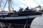 KRUSENSTERN (IMO 6822979) am 11.5.2019 (Hafengeburtstag), Bugpartie, Hamburg, Elbe, an den Landungsbrücken /
Ex-Name: PADUA (1926-1946)
4-Mast-Bark / BRZ 3141 /  Lüa 114,5 m, B 14,04 m, Tg 6,26 m / Segelfläche 3400 m², 2 Diesel, ges. 1471 kW (2000 PS) / gebaut 1926 bei Joh. C. Tecklenborg, Wesermünde (heute Bremerhaven) /  Flagge: Rußland, Heimathafen: Kaliningrad /
