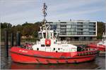 Die 2015 gebaute ZP BEAR (IMO 9701982) liegt in Hamburg. Sie 24,74 m lang und 12,63 m breit, hat eine Maschinenleistung von 5.625 kW und einen Pfahlzug von 70 t. Am Schornstein ist schon das Boluda-B zu erkennen. Heimathafen ist Valletta (Malta). 07.10.2019