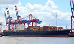 Das schon etwas ältere Containerschiff für MSC Germany im Einsatz Name:  CATHERINE C  fährt unter der Flagge Liberias Baujahr: 2001 Länge: 299,00 m Breite: 40,00 m Tiefgang: 14,00 m Maschinenleistung: 64232 KW Geschwindigkeit: 27,40 Kn Container: 6200 TEU am 20.07.20 am Kai Hamburger Hafen.