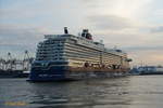 MEIN SCHIFF 2 (2) (IMO 9783576) am 7.9.2020, Hamburg auslaufend, Elbe Höhe Tollerort / Kreuzfahrtschiff / BRZ 111.554 / Lüa 317,2 m, B 35,80 m, Tg 8,07 m / Antrieb: Dieselelektrisch, 48.000