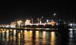 2000 - Der hamburger Hafen mit der Werft B u V bei Nacht vom Fischmarkt aus.(Scan v Papierbild)