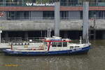 BILLWERDER (H 3421) am 16.11.2021 Hamburg, Magdeburger Hafen, Anleger „Maritimes Museum“  /
ex-Name: HAFENVERWALTUNG 3 /  
Barkasse / Lüa 15,1 m, B 3,4 m, Tg 1,4 m / 1 MAN-Diesel, D2866 LXE40, 190 kW (258 PS) / gebaut 1974 bei Staackwerft, Lübeck / Eigner: HPA, Flagge D, Heimathafen Hamburg /   
Aufgaben: Verbringen von Personen innerhalb des Hafens und leichte Schlepparbeiten /
