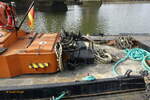 GALANT (H4048)  am 27.2.2023, Hamburg, Liegeplatz Travehafen - Detailansicht: Schlepphaken und Arbeitsdeck mit den benötigten „Seilschaften“.  /
Schlepper / Lüa 14,87 m, B 3,91 m, Tg 1,25 m / 1927 bei Oelkers, Hamburg-Neuhof, Verbunddampfmaschine, 92 PS, Heizfläche 25 m², für L&R / 1960 Umbau bei Jastram auf Diesel, 120 PS / jetzt 140 PS / 1971 an Helmut Kau / 1999 an Heinrich K. Vogler /