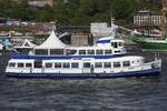 TONNE, ehemalige Hafenfähre der Hadag als  Ausflugsschiff auf der Elbe am 10.05.2015 in Hamburg anlässlich des Hafengeburtstages.