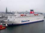 Stena Scandinavica aus Schweden ist um 14.00 nach Gteburg gefahren. Aufgenommen am 26.12.09 im Hafen von Kiel.