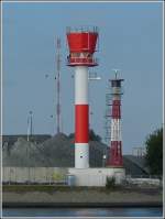 Leuchturm im Einfahrtsbereich vom Hafengelände Kiel, nahe der Schleuse von Holtenau.
