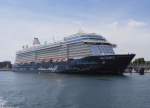 Die im Mai 2015 in Dienst gestellte Mein Schiff 4, zu Besuch in Kiel am 02.08.2015