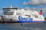 STENA SCANDINAVICA am Mittag des 21.08.2016 im Hafen von Kiel.
Indientstellung: 2002
Werft: Hyundai Heavy Industries, Ulsan / Korea
Länge: 240,09 m
Breite: 29,30 m
Tiefgang: 6,2 m
Vermessung: 57639 BRZ
Geschwindigkeit: 22 kn