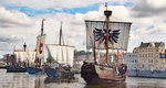 Kraweel LISA VON LÜBECK im Burgtorhafen der Hansestadt. Hansetag 2014.