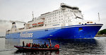 FINNSTAR (Finnlines) einlaufend Lübeck-Travemünde. Aufnahme vom 26.07.2015