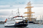 MARITTIMA im Hafen von Lübeck-Travemünde bei der Viermastbark PASSAT.