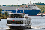 Fahrgastschiff HANSE am 31.08.2016 im Hafen von Lübeck-Travemünde. Es verkehrt täglich zwischen Travemünde und Lübeck. Baujahr:2000, Heimatwerft: Peterswerft Wewelsfleth, Heimathafen: Travemünde, Geschwindigkeit: 13,5 Knoten, Länge: 42,46 m, Breite: 9,00 m, Tiefgang: 1,60 m, Kapazität: 300 Sitzplätze (200 im Salon und 100 an Deck