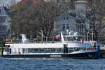 Das Ausflugsschiff  Hermes  (04033100) Anfang April 2019 in Travemünde.