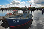 TRA 44 am 25.04.2020 im Fischereihafen von Lübeck-Travemünde