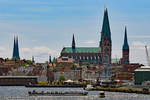 BARBAROSSA (Quandt-Linie) am 31.05.2020 in Lübeck. Hafenrundfahrt am Pfingstsonntag bei Sonnenschein.