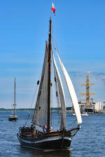 Gaffelkutter DIE ZWILLINGE VON KAPPELN, Rufzeichen: DLYX, am 21.06.2020 in Lübeck-Travemünde einlaufend