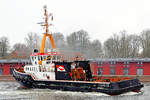 AXEL (IMO 8918590) am 16.03.2021 in Lübeck. Nach langer Zeit steuerte das Fahrzeug wieder seinen Heimathafen an. Sein letzter Einsatz war das Verbringen der WILSON AEGAEN, ein Offshore Supply Schiff, ohne Besatzung und Betrieb, von Esbjerg über den Nord-Ostsee-Kanal nach Tallinn. AXEL wird nun am Behnkai in Lübeck als Überlieger auf Anschlussaufträge warten.

Der Schlepper wurde im Jahre 1990 von der Hitzler-Werft in der Lauenburg/Elbe für die Lübecker Schleppreederei J. Johannsen gebaut. AXEL, 29,80 Meter lang, wird von zwei Schottel-Ruderpropellern in Kortdüse angetrieben.
Der Einsatz erfolgt als
- Hafenschlepper, schleppen über Kopf mit der Schleppwinde vorne.
- Eskortschlepper
- Seeschlepper, schleppen mit der Schleppwinde achtern
- Rettungsschlepper
- Offshore Einsatz

