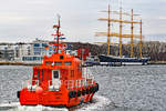 Lotsenversetzboot STEIN einlaufend Lübeck-Travemünde.