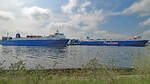 JUTLANDIA SEA (IMO 9395355) und FINNTIDE (IMO 9468920, Finnlines) am 15.5.2021 im Hafen von Lübeck-Travemünde